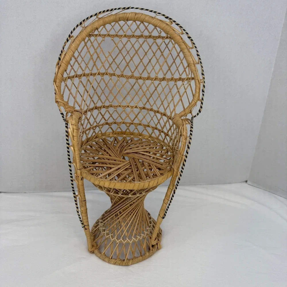 Vintage Miniature Peacock Chair Woven Wicker Rattan Boho Doll‎ Plant Stand 15.5